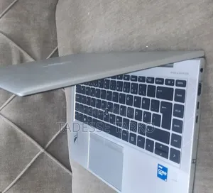 New Laptop HP EliteBook 840 G8 16GB Intel Core i5 SSD 512GB
