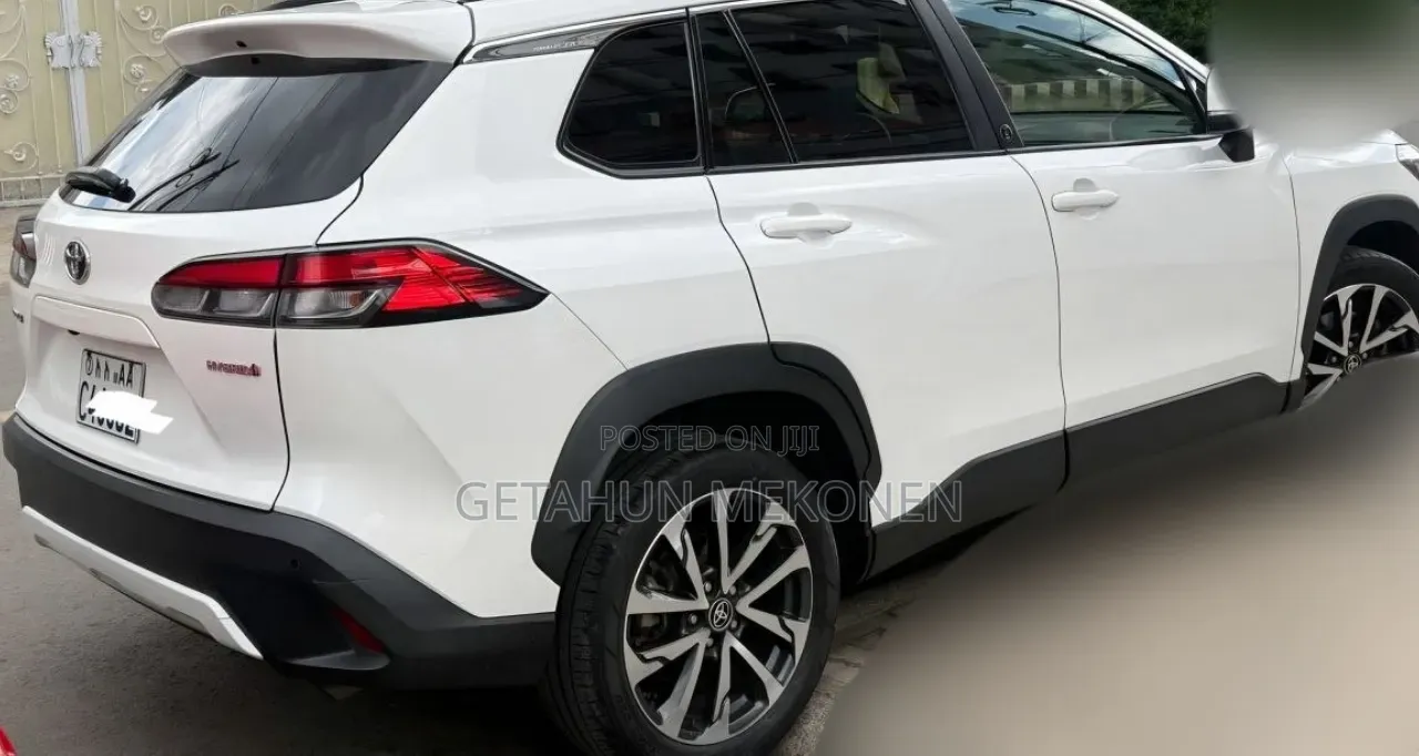 Toyota Corolla Cross 2024 White