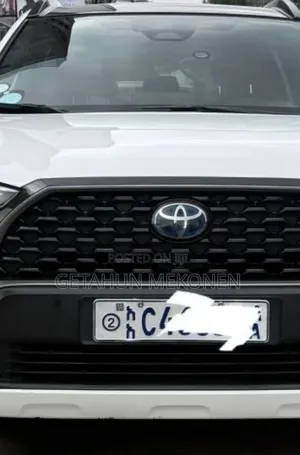Toyota Corolla Cross 2024 White