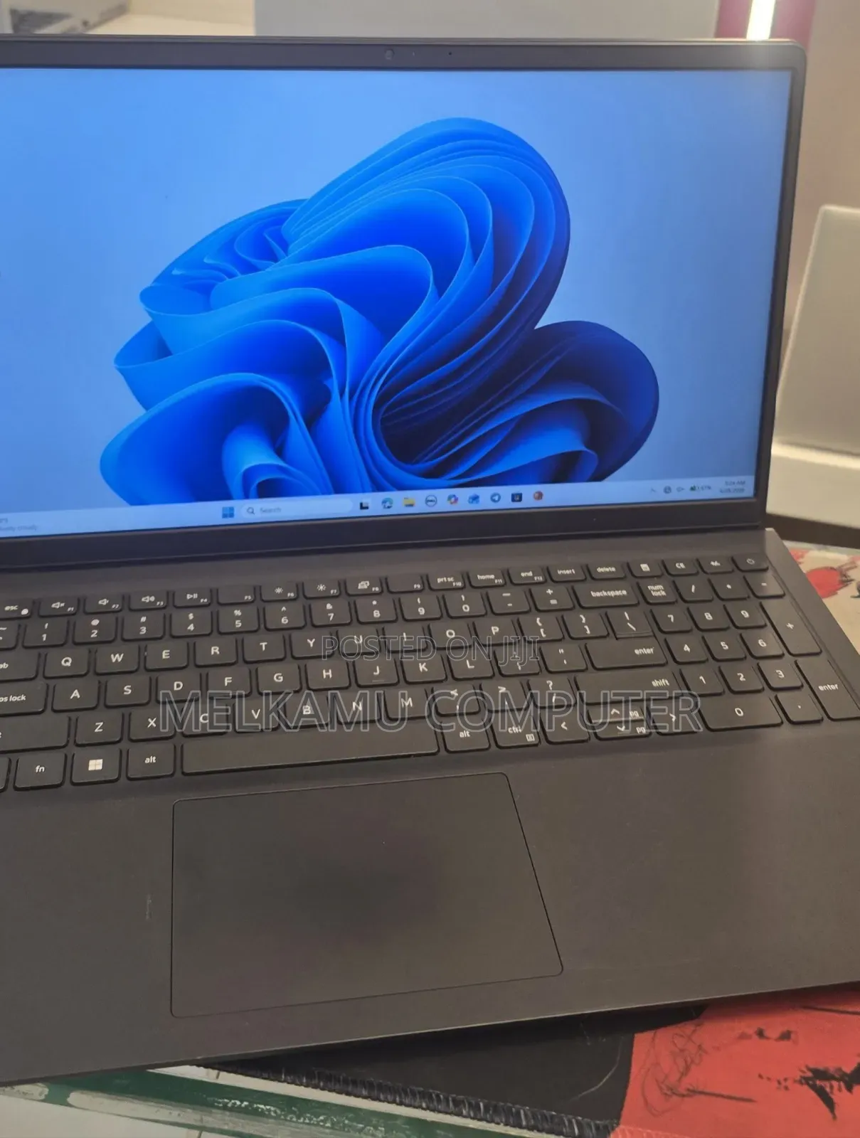 New Laptop Dell Inspiron 15 3520 16GB Intel Core i5 SSD 512GB