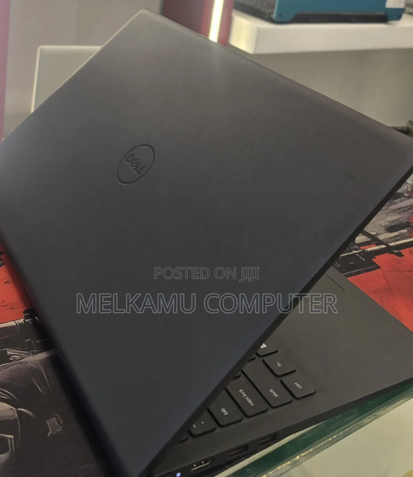 New Laptop Dell Inspiron 15 3520 16GB Intel Core i5 SSD 512GB