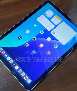 New Laptop Apple MacBook 2020 8GB Intel Core i5 SSD 60GB
