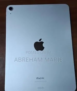 New Laptop Apple MacBook 2020 8GB Intel Core i5 SSD 60GB