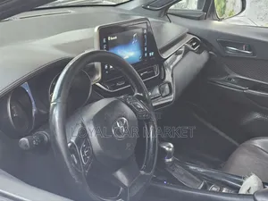 Toyota C-HR 2017 Gray