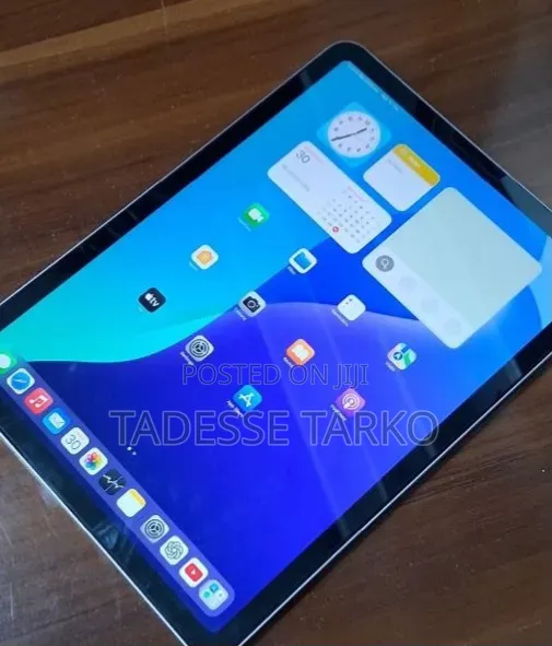 New Apple iPad Air 64 GB Gray