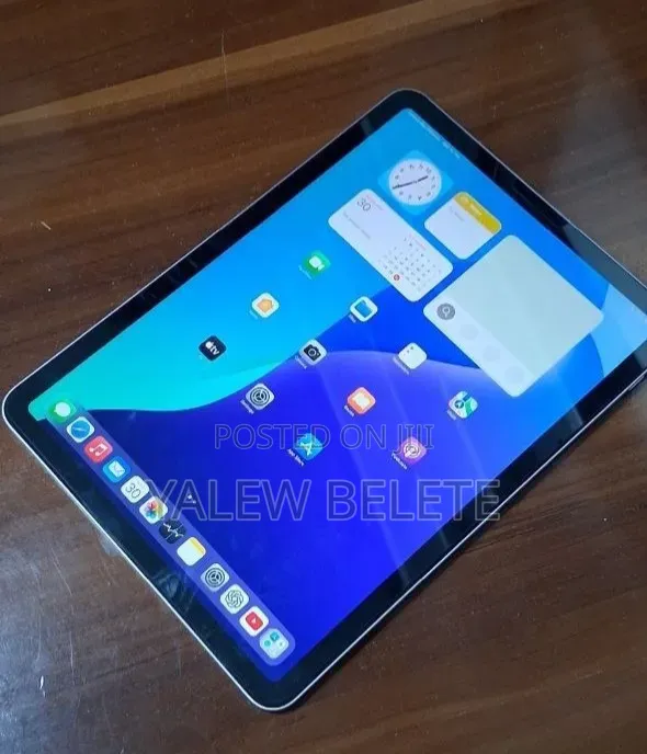 New Apple iPad Air 64 GB