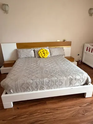 አልጋ Bed Slightly Used