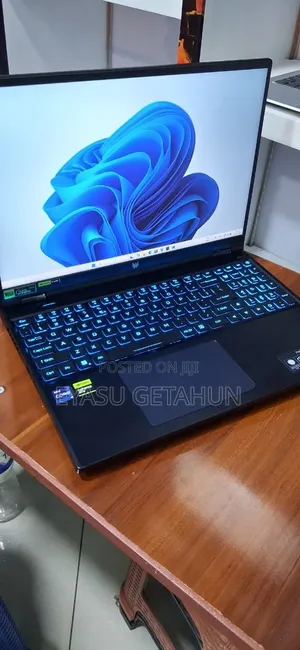 New Laptop Acer Predator Helios 16 16GB Intel Core i9 SSD 1T