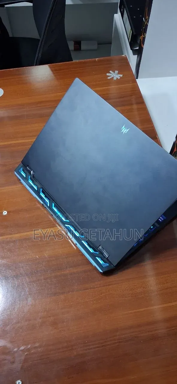 New Laptop Acer Predator Helios 16 16GB Intel Core i9 SSD 1T