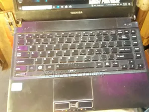 Laptop Toshiba Portege R930 4GB Intel Core i5 HDD 500GB