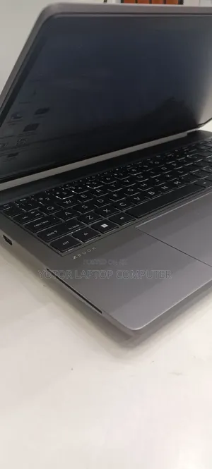 New Laptop HP ZBook Studio G8 16GB Intel Core i7 SSD 512GB