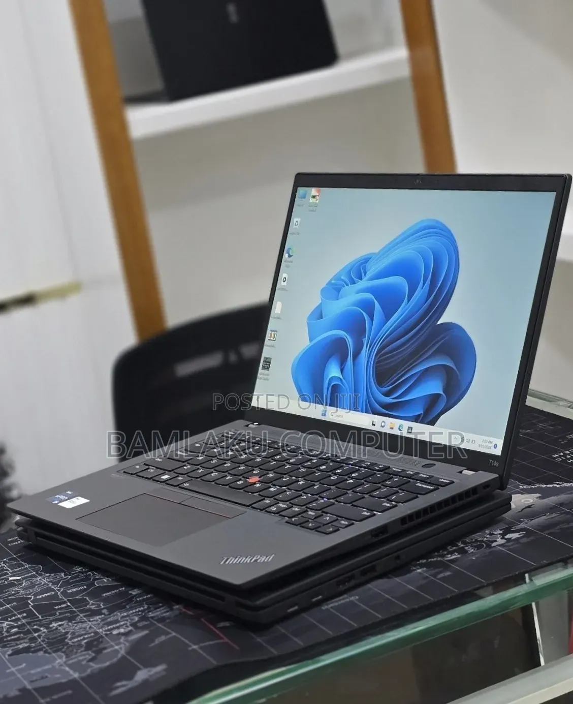 New Laptop Lenovo ThinkPad T14s Gen 2 16GB Intel Core i7 SSD 512GB