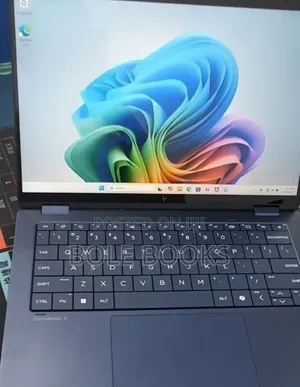 New Laptop HP OmniBook X Flip 14" 16GB Intel Core Ultra 7 SSD 1T
