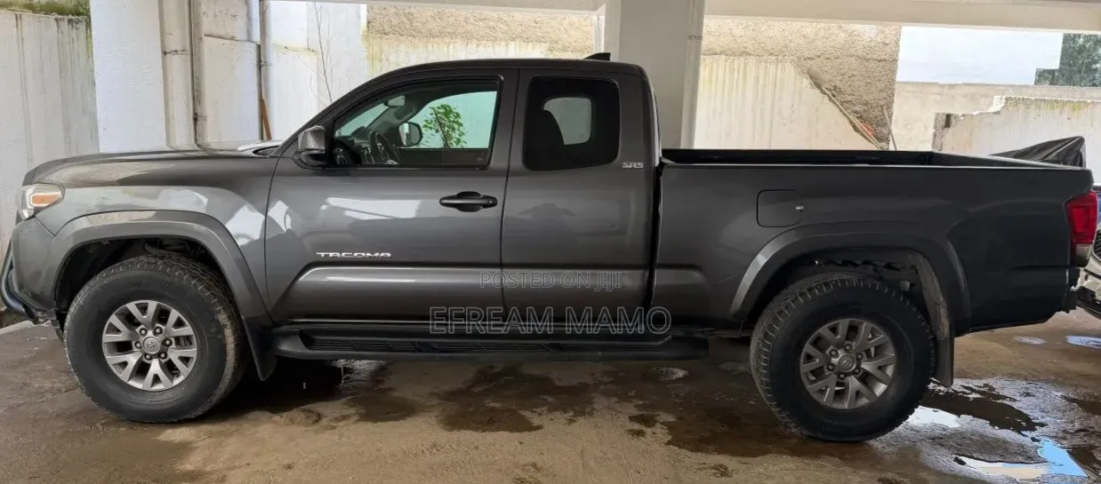 Toyota Tacoma 4dr Double Cab 2016