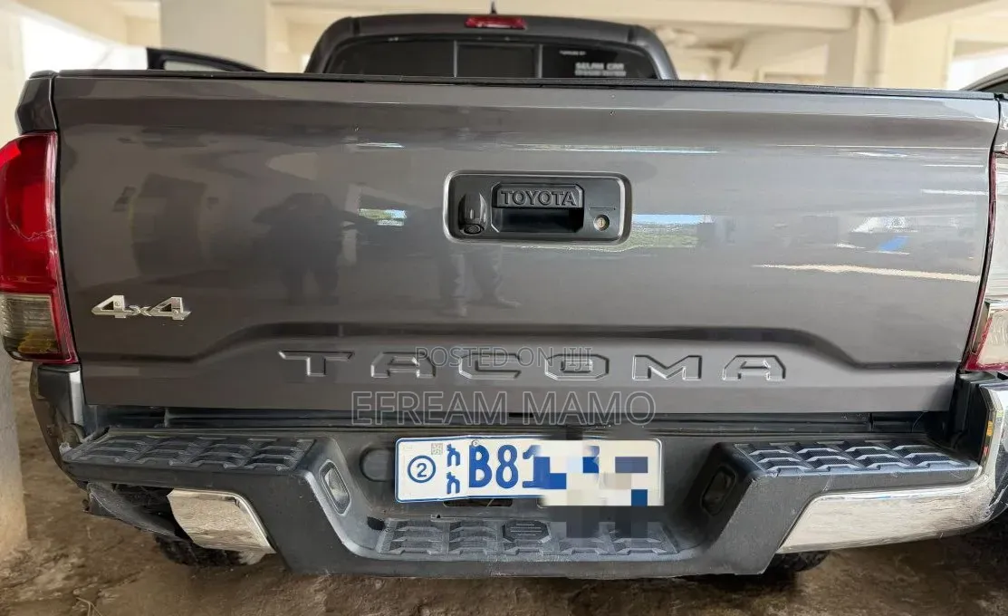 Toyota Tacoma 4dr Double Cab 2016