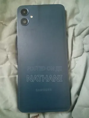Samsung Galaxy F05 64 GB Blue