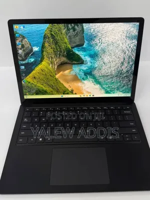 New Laptop Microsoft Surface Laptop 5 16GB Intel Core i7 SSD 256GB