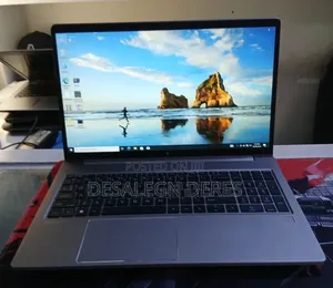 New Laptop HP ZBook Studio G8 16GB Intel Core i7 SSD 512GB