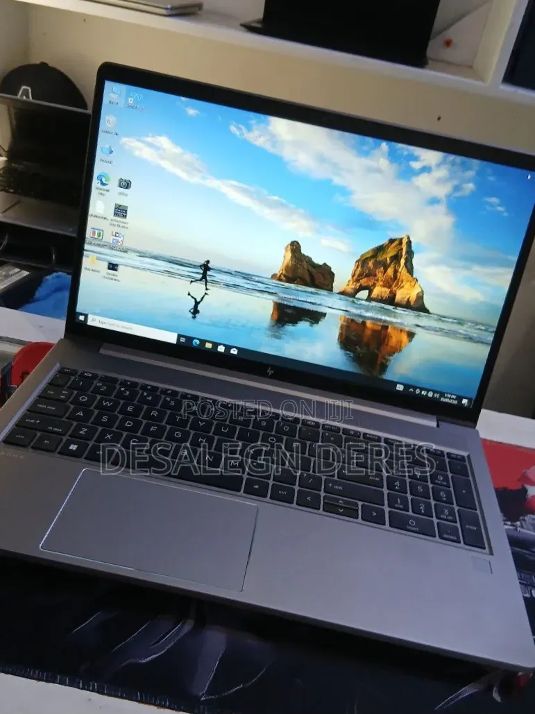New Laptop HP ZBook Studio G8 16GB Intel Core i7 SSD 512GB