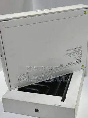 New Laptop Apple MacBook Pro 2025 M5 16GB Apple M5 SSD 1T