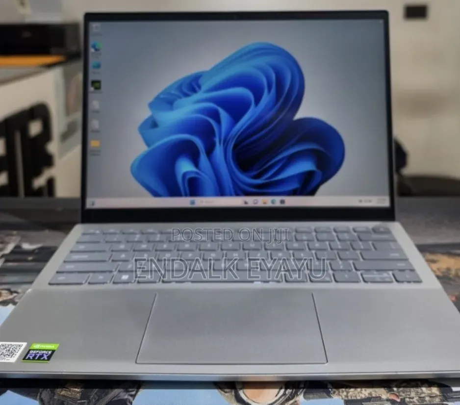 New Laptop Dell Inspiron 14 16GB Intel Core i7 SSD 512GB