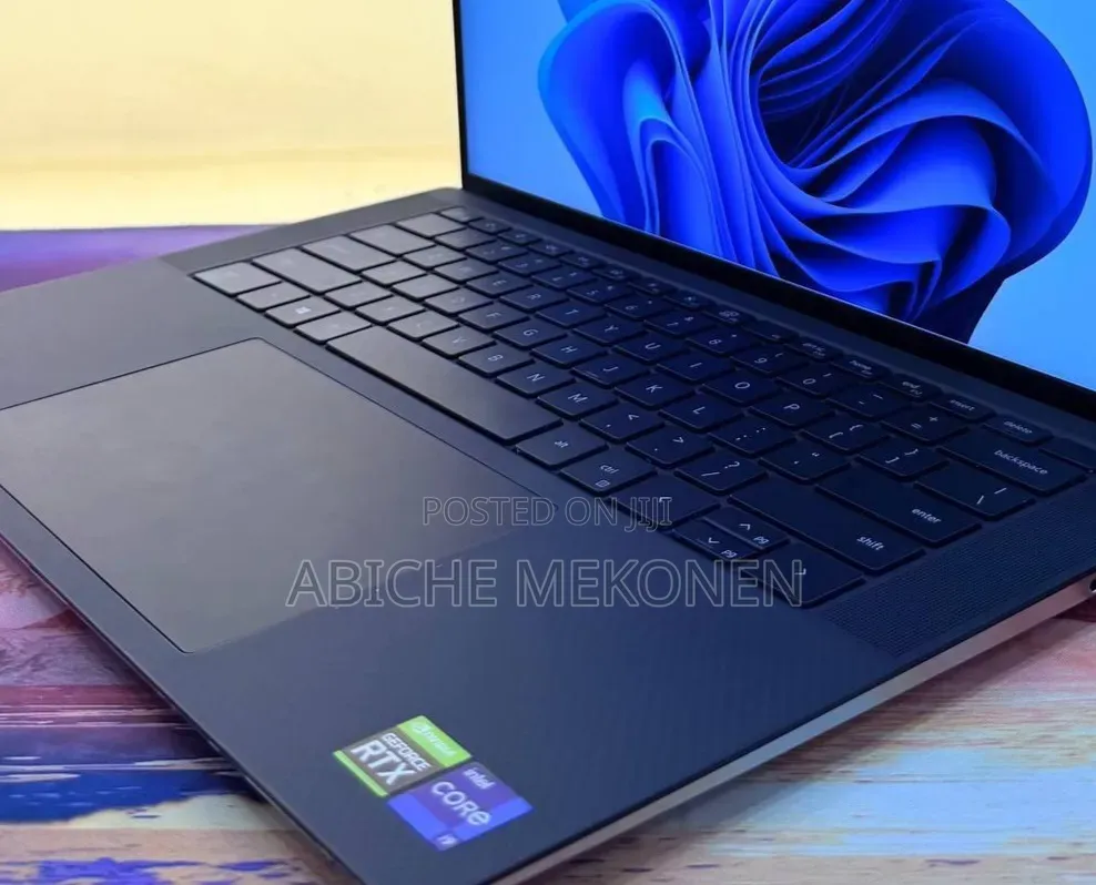 New Laptop Dell Precision 5560 16GB Intel Core i9 SSD 512GB
