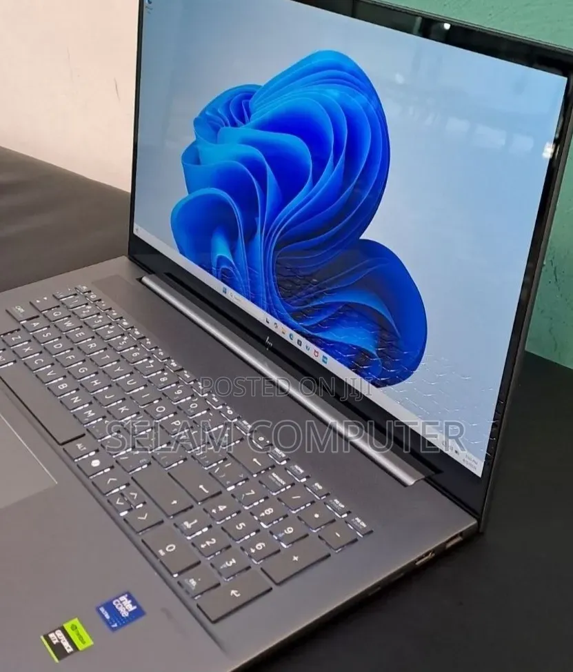 New Laptop HP Envy x360 15t 16GB Intel Core Ultra 7 SSD 512GB