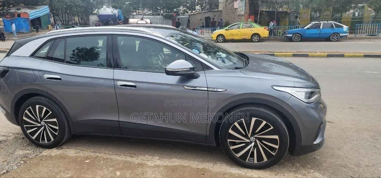 Volkswagen ID.4 2023 Gray