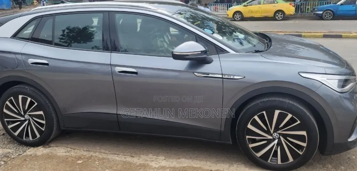 Volkswagen ID.4 2023 Gray
