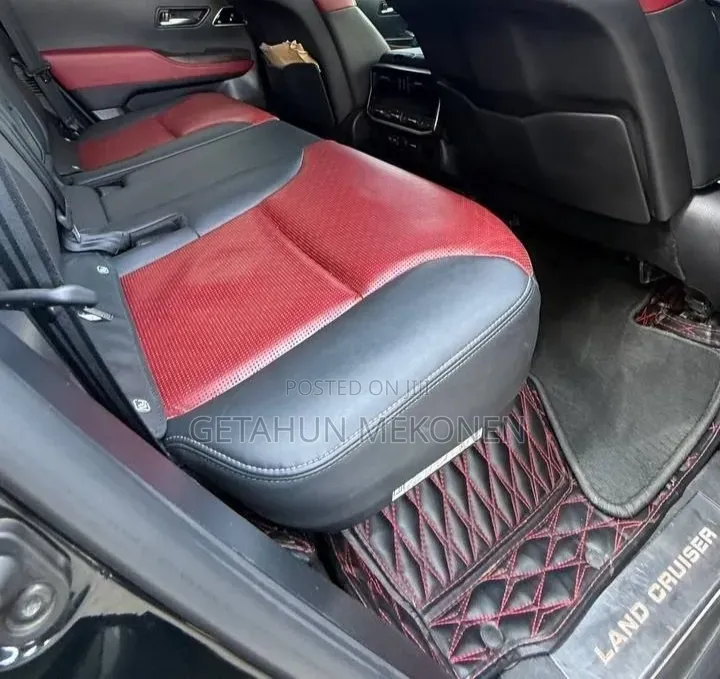 Toyota Land Cruiser 2023 Black