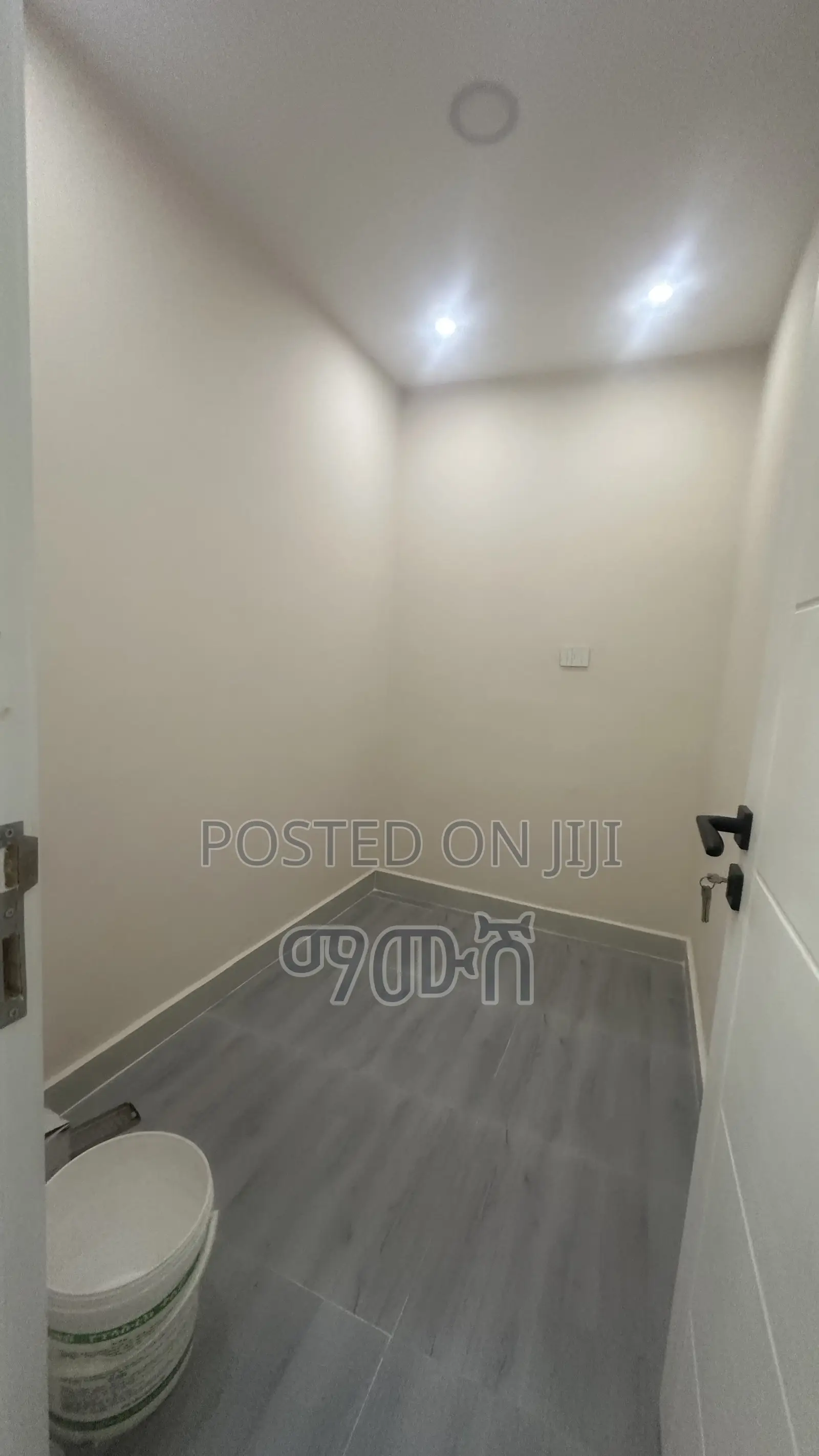 Furnished 5bdrm Apartment in አያት, Bole for rent