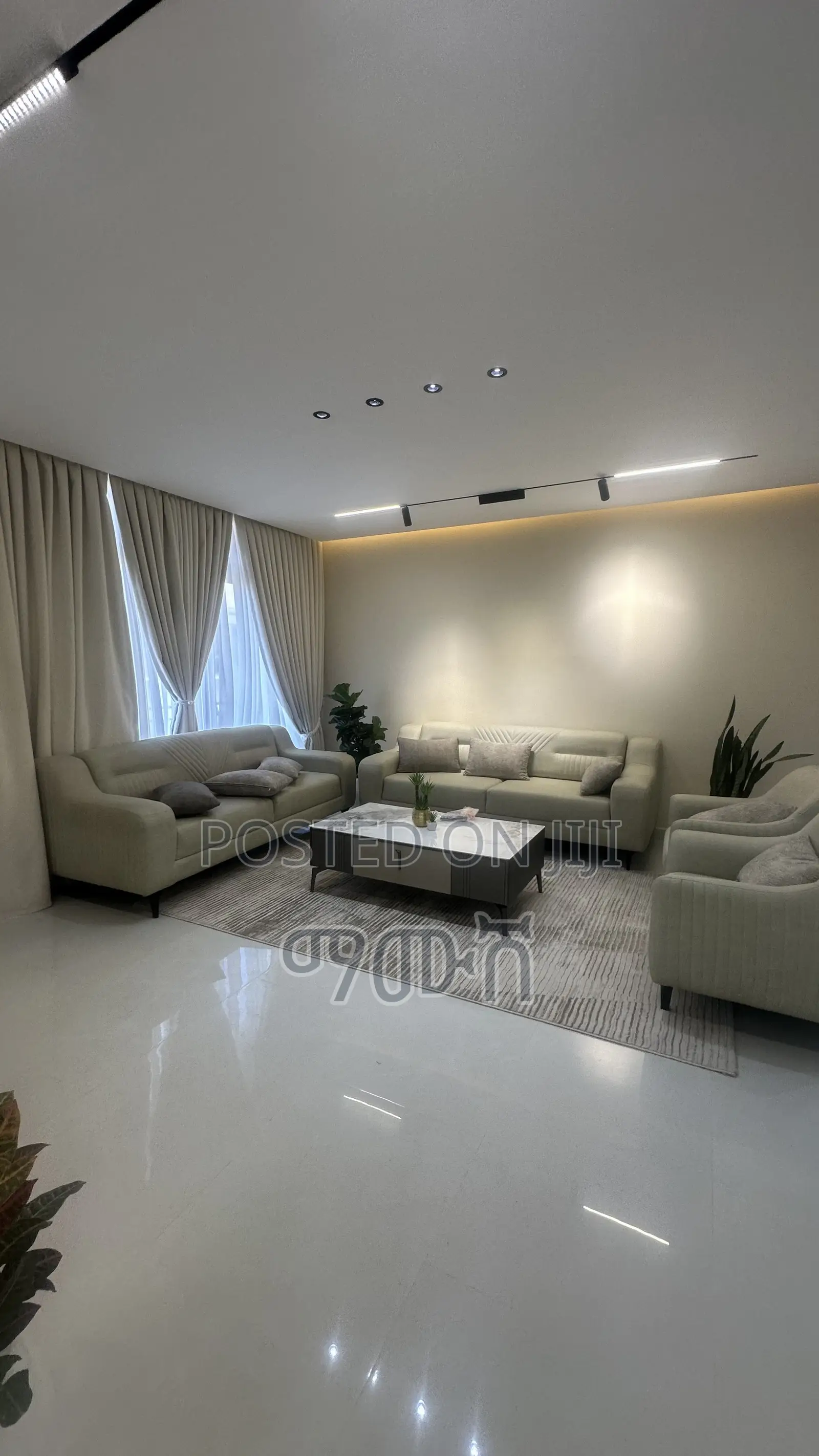 Furnished 5bdrm Apartment in አያት, Bole for rent