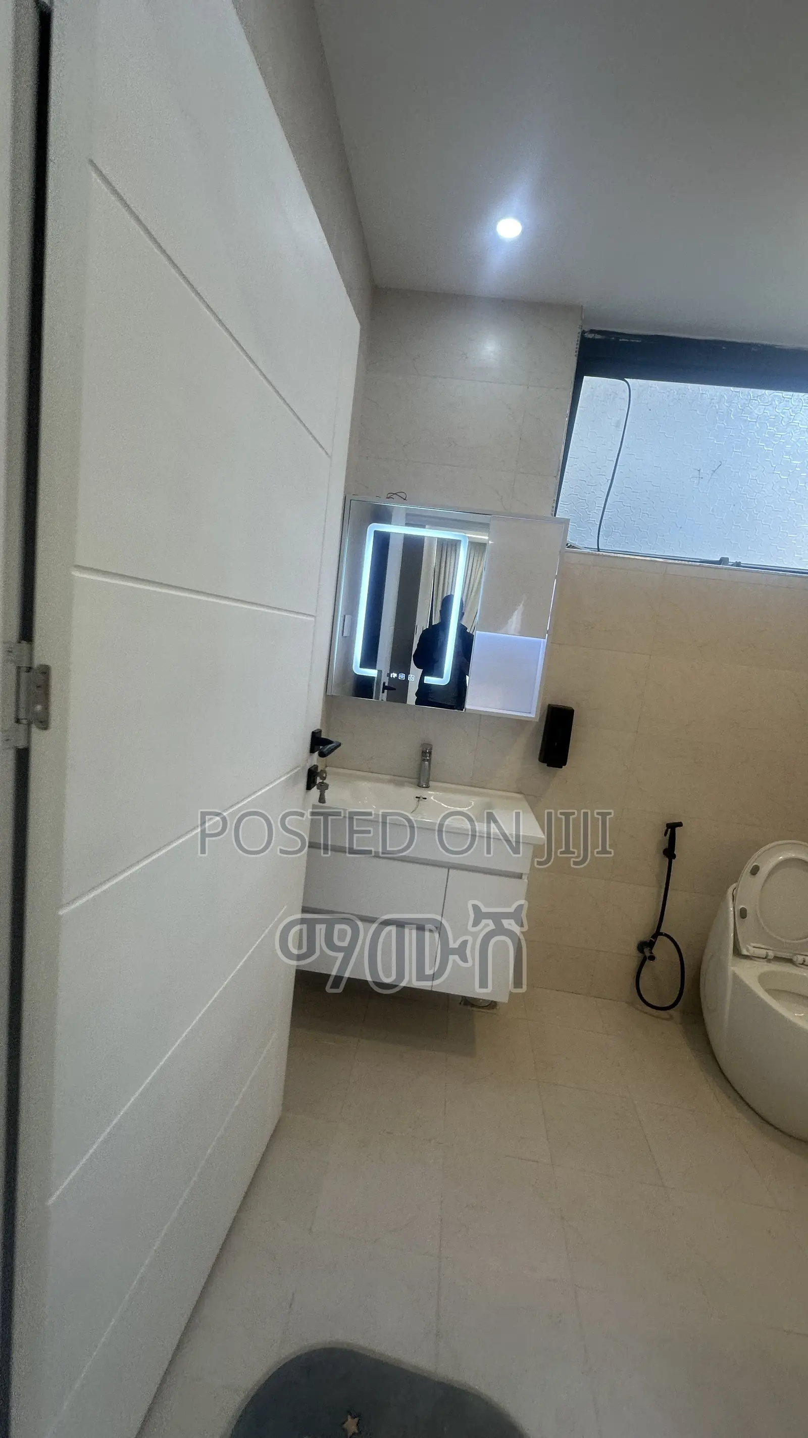 Furnished 5bdrm Apartment in አያት, Bole for rent