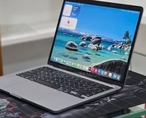 New Laptop Apple MacBook Air 2022 M2 16GB Apple M2 SSD 512GB
