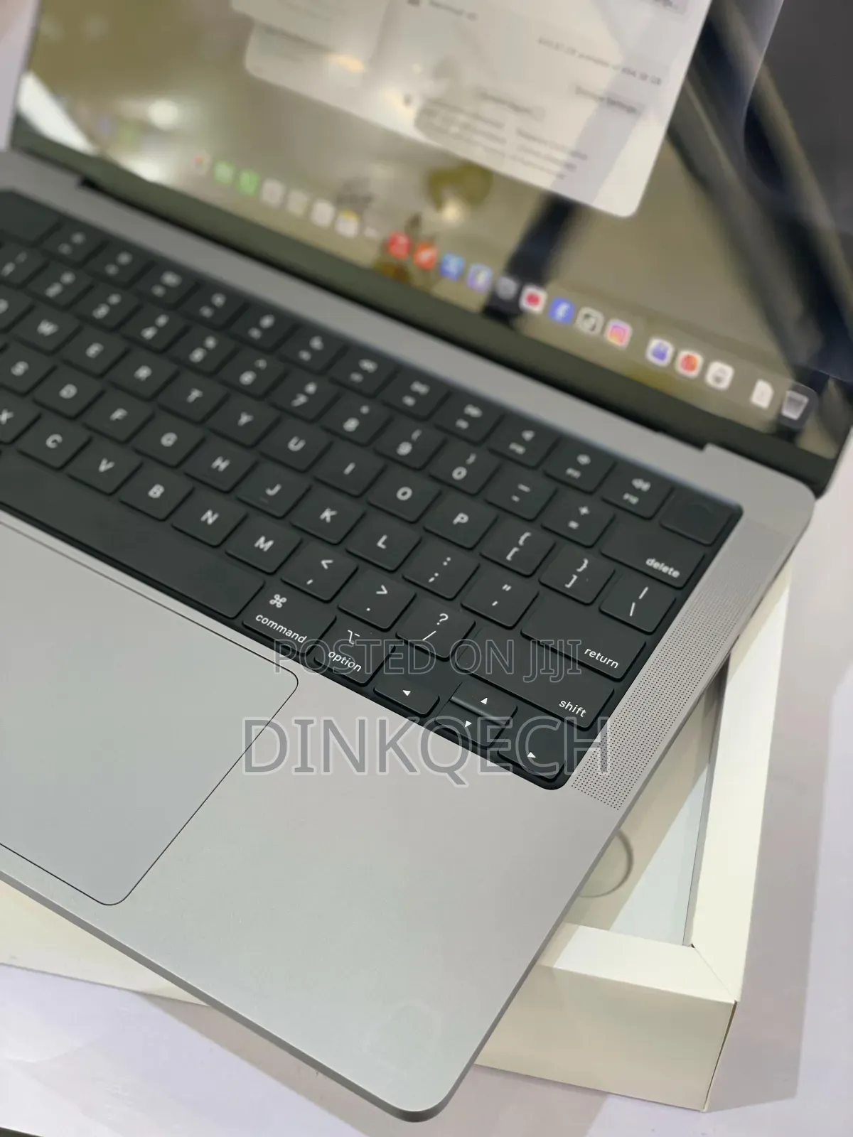 Laptop Apple MacBook Pro 2020 M1 16GB Apple M1 Pro SSD 1T