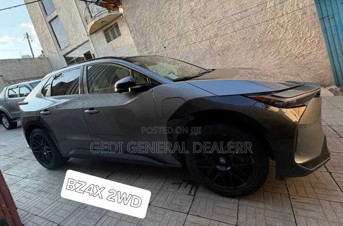 Toyota bZ4X 2022 Gray