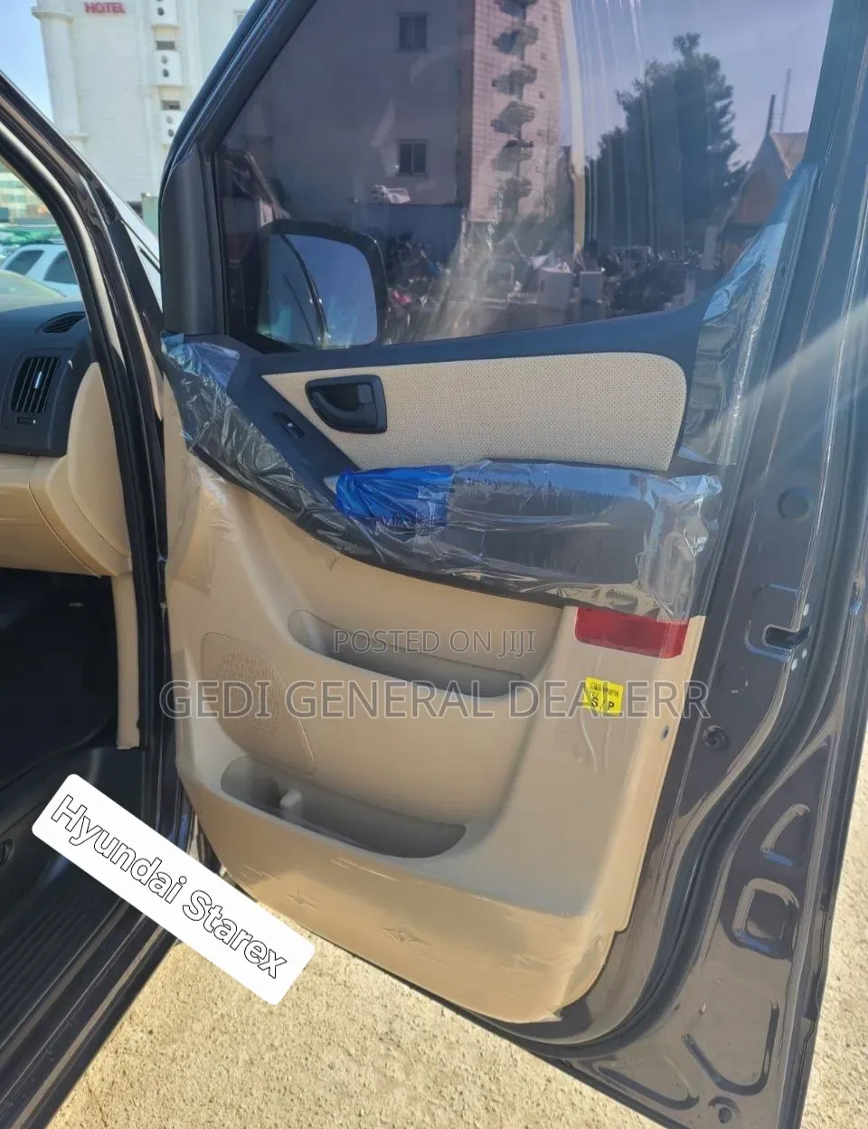 Hyundai Staria 2022 Brown