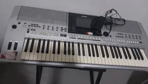 Yamaha PSR- S900