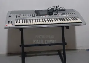 Yamaha PSR- S900