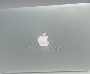 New Laptop Apple MacBook Air 2017 8GB Intel Core i5 SSD 256GB