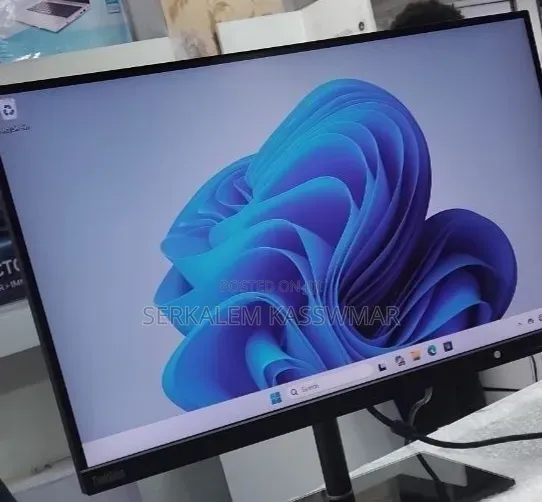 11Brand New LENOVO 27" Inch 2k Frameless Monitor 2022/23 Br
