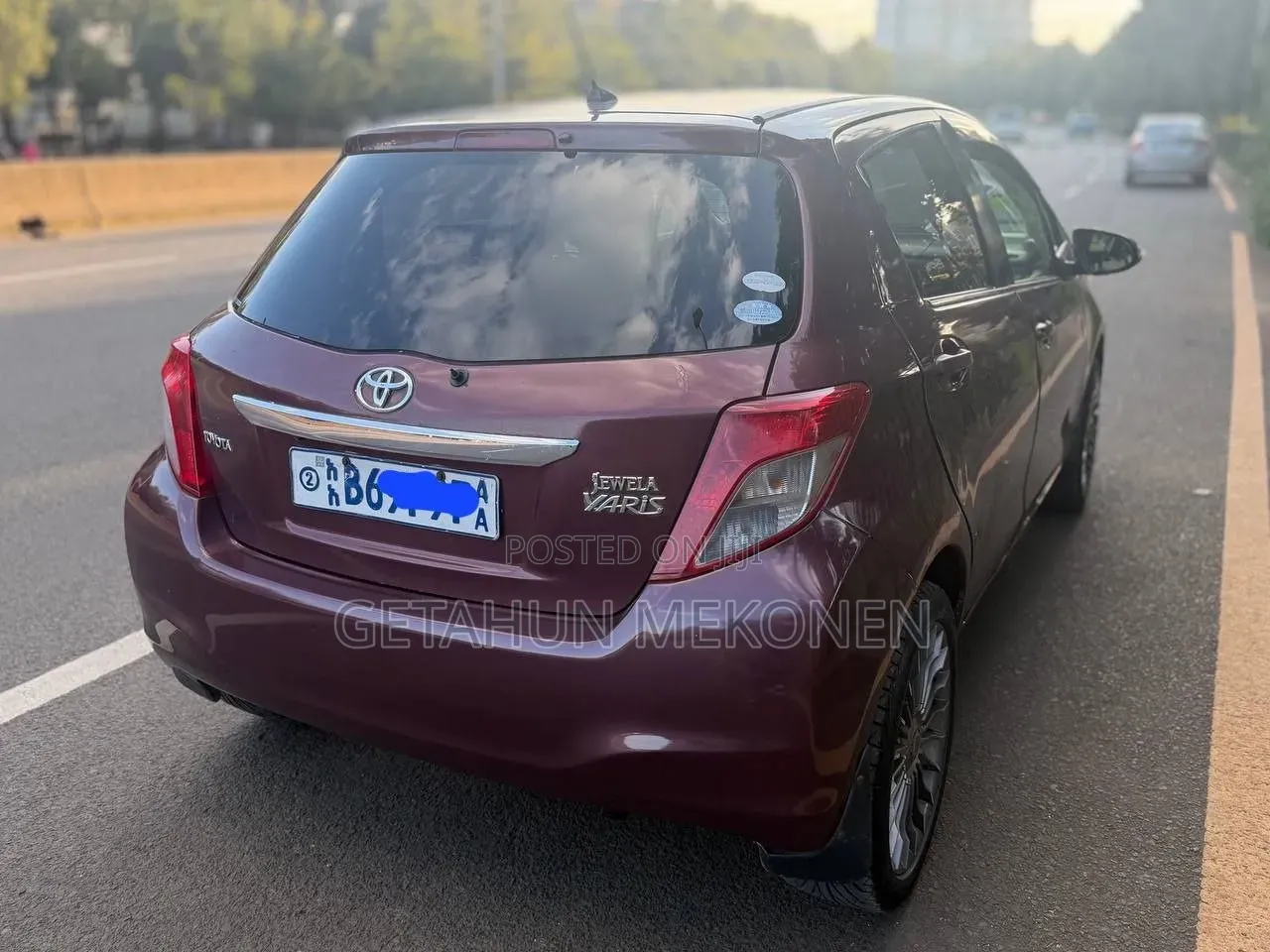 Toyota Yaris 2012 Burgundy
