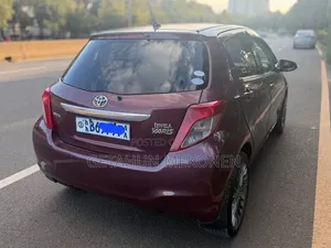 Toyota Yaris 2012 Burgundy