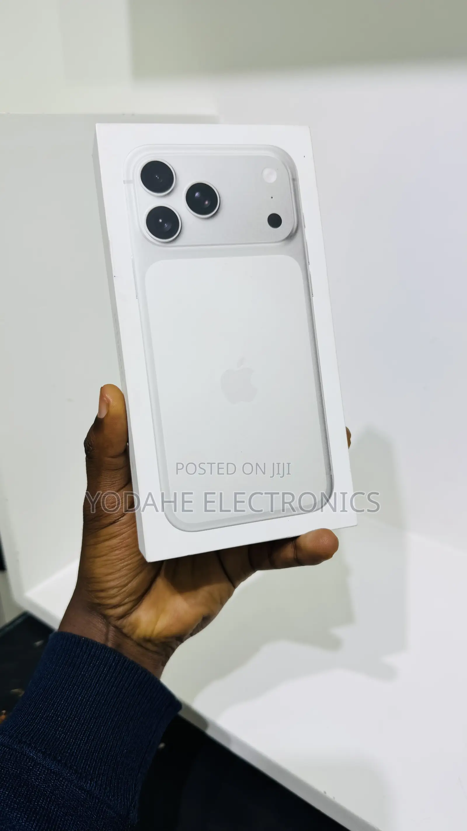 New Apple iPhone 17 Pro Max 256 GB Silver