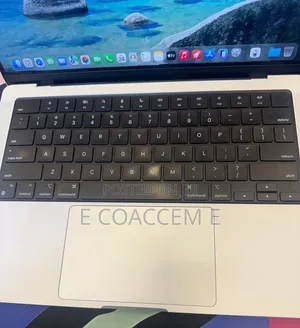 New Laptop Apple MacBook 16GB SSD 512GB