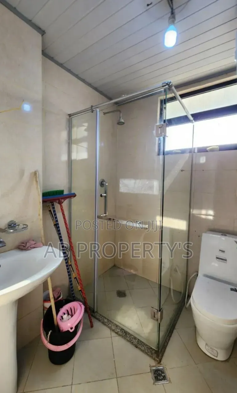 Furnished 2bdrm Apartment in ቦሌ ጃፓን, Bole for sale