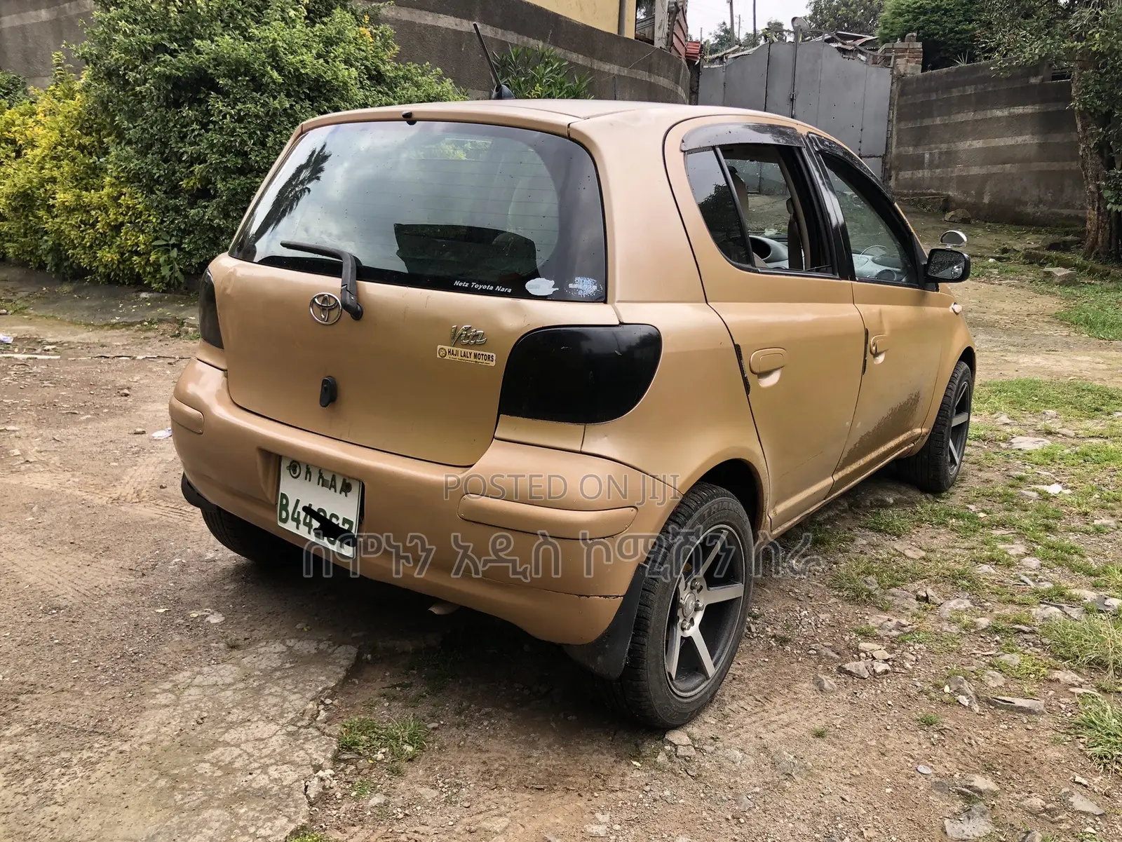 Toyota Vitz 1.0 FWD 5dr 2004 Gold