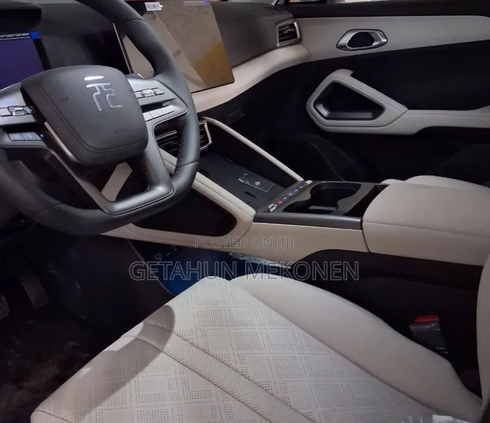New BYD Yuan Up 2025 Silver