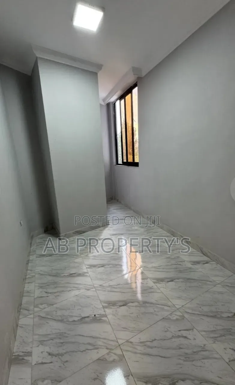 Furnished 2bdrm Apartment in መገናኛ, Yeka for sale