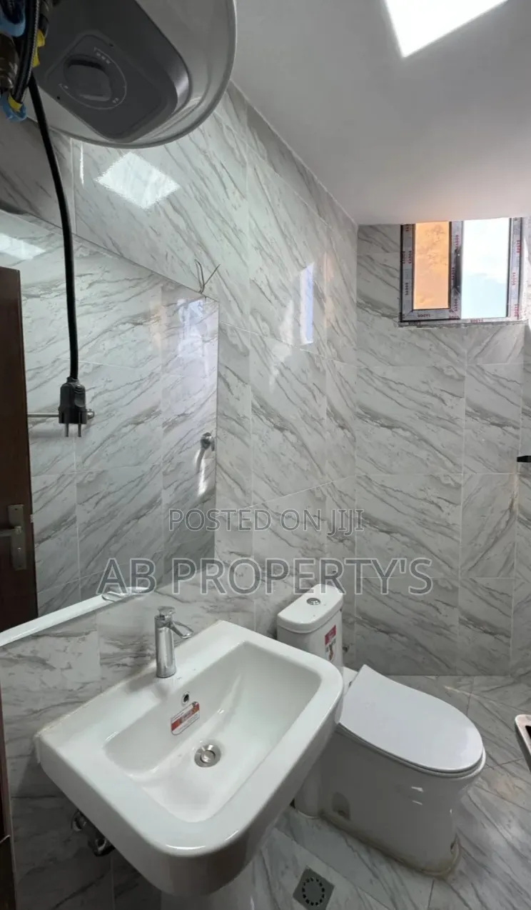 Furnished 2bdrm Apartment in መገናኛ, Yeka for sale